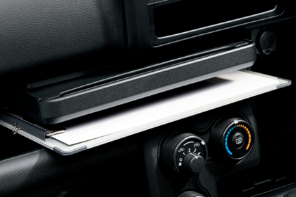 carlineup_succeed_interior_equip_2_14_lb
