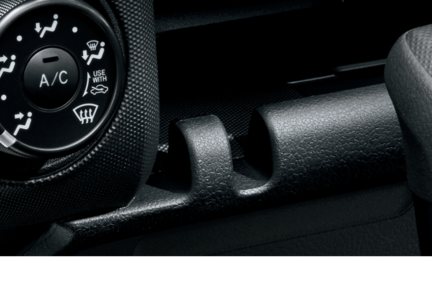carlineup_succeed_interior_equip_06_lb