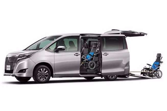 車いす仕様車6〜8人乗り(スロープタイプ)