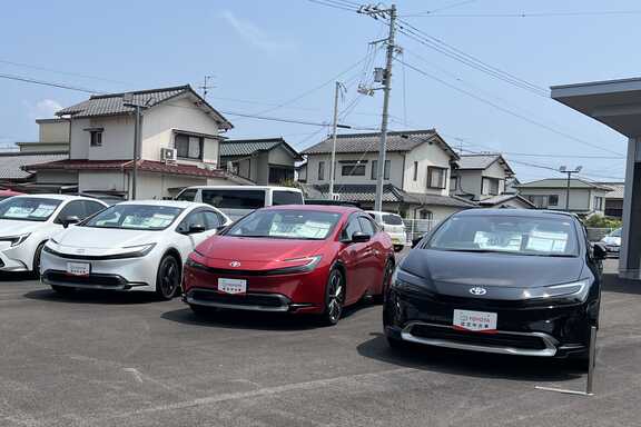 駅前中古車ひろば外観